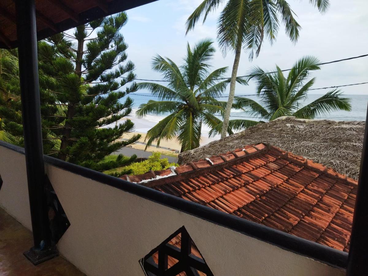 Sunchaser Beach Hotel แทนกาลเล ภายนอก รูปภาพ